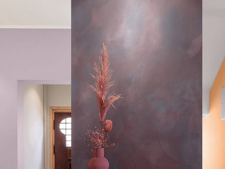 Mur : Indeko Soie 3D Viola 55 et 3D Flamenco 110<br>
Autres couleurs : 3D Flamenco 35, 3D Flamenco 65, Metallocryl 3D Flamenco 65 MET, 3D Pacific 45<br>
